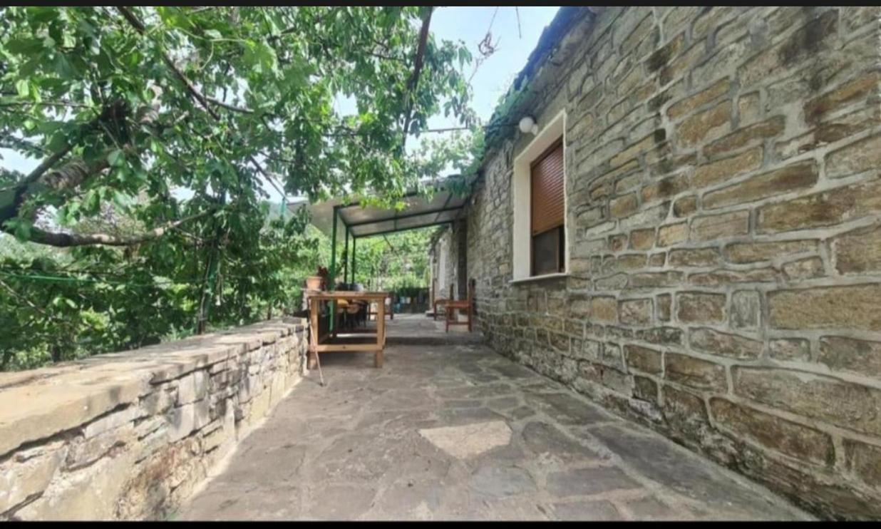 Gest House Felau Hotel Përmet Екстериор снимка