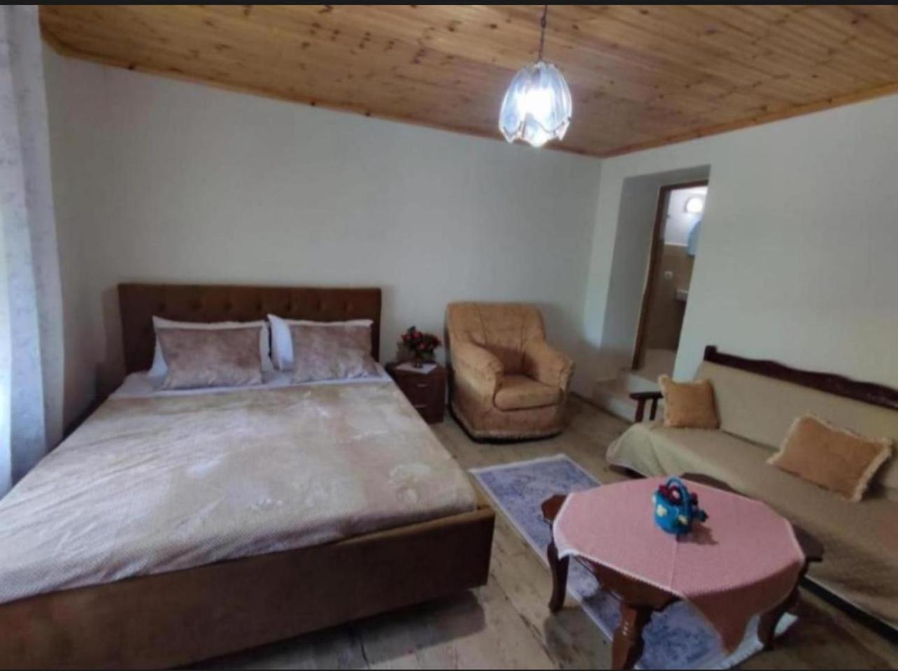 Gest House Felau Hotel Përmet Екстериор снимка